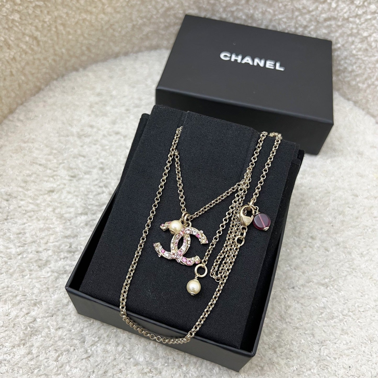 Chanel 19S CC Logo Necklace with Pink and White Crystals in AGHW