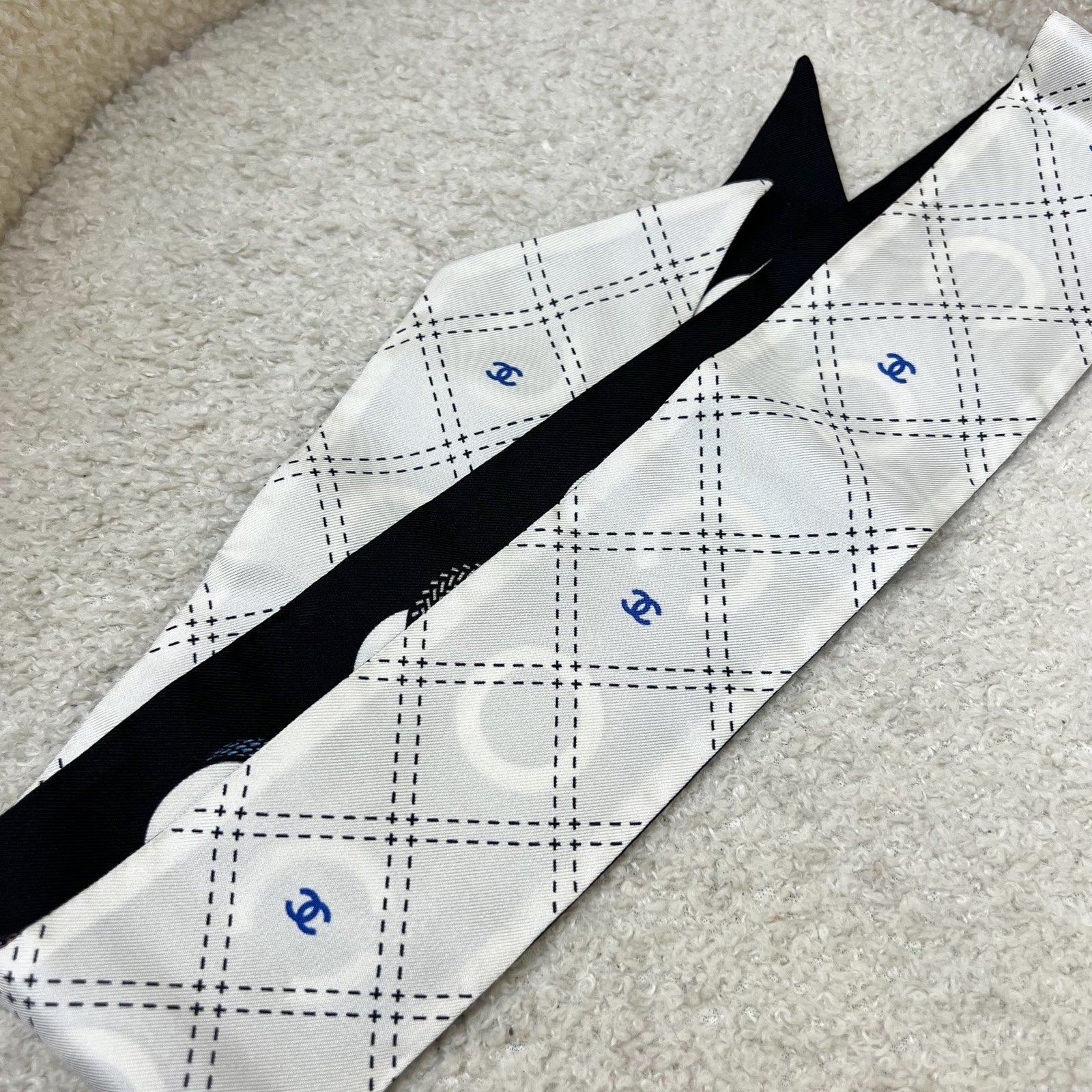 Chanel Coco Bandeau In Black And White 100% Silk ( ) Bag