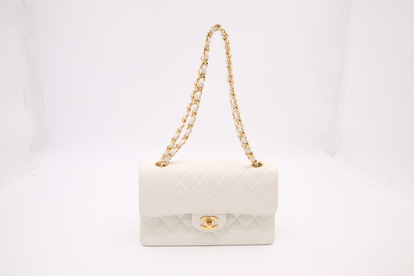 Chanel Double Flap MattelassÃ© White Small Leather Handbag
