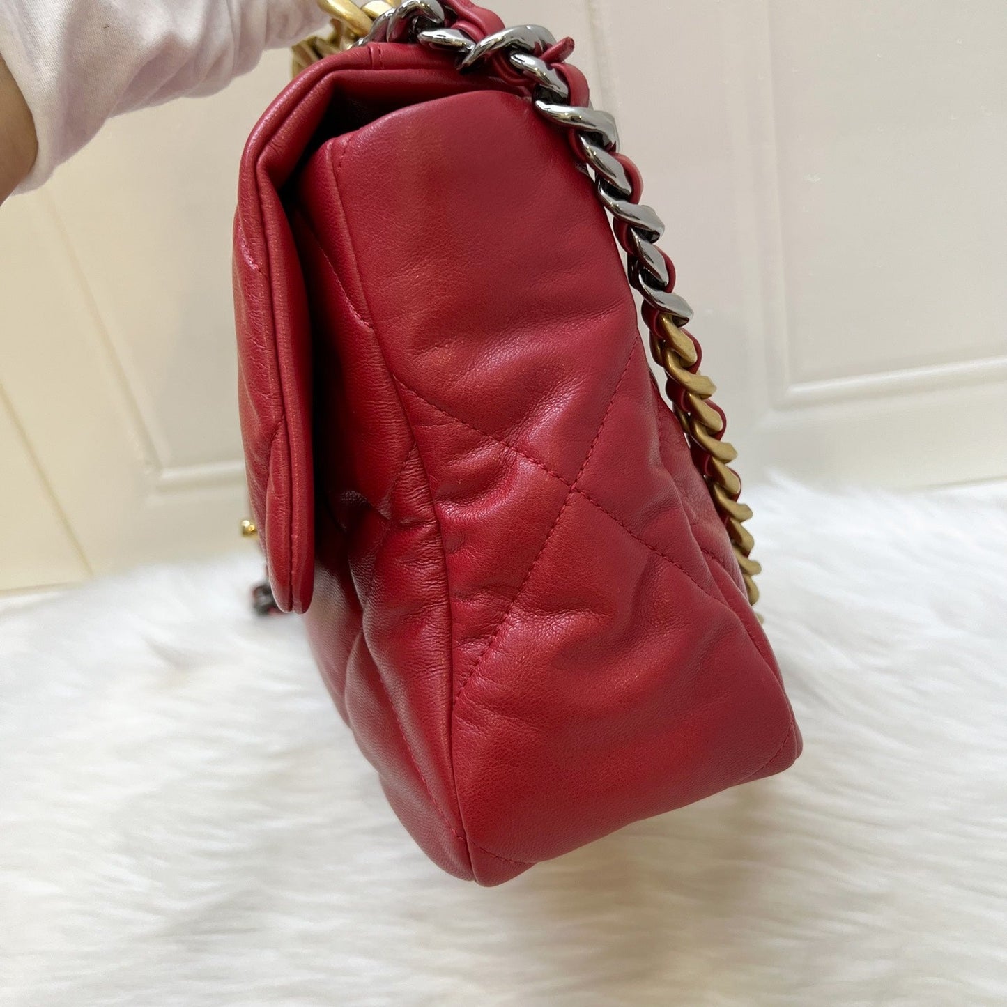 Chanel 19 Medium / Large Flap in Red Lambskin and 3-tone HW (Model: AS1161)
