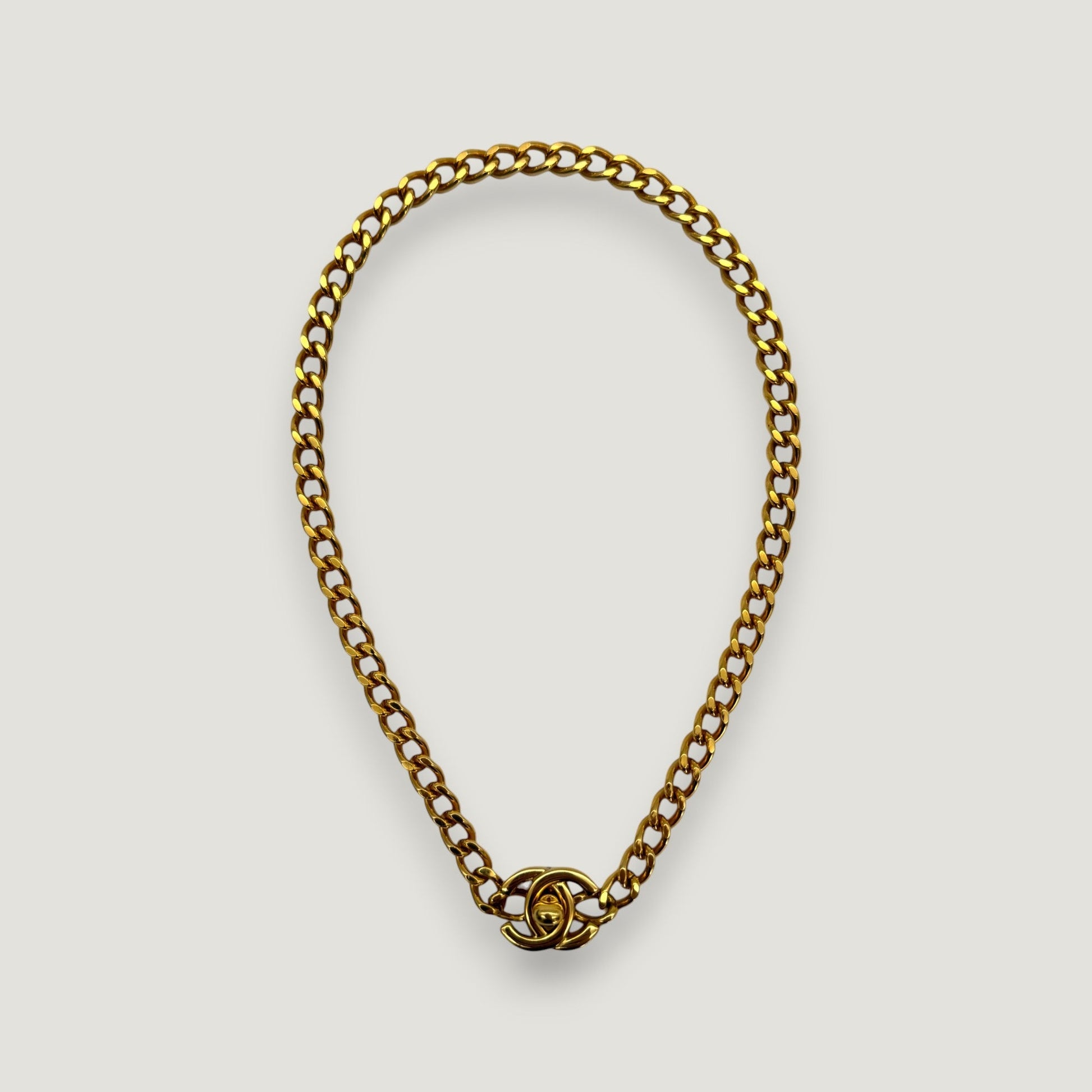CHANEL NECKLACE CC TURNLOCK