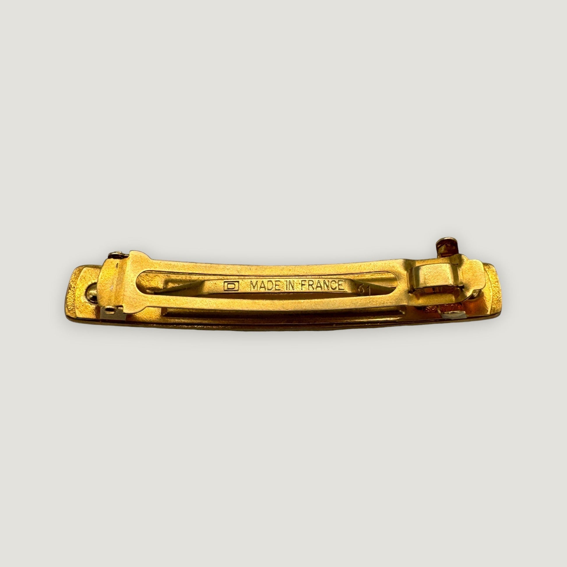 CHANEL HAIR CLIP