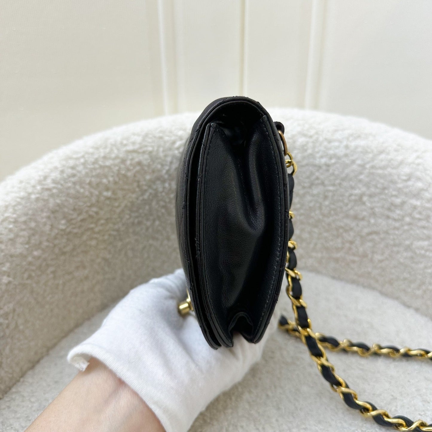 Chanel   Small Quilted Crossbody Bag in Black Lambskin GHW