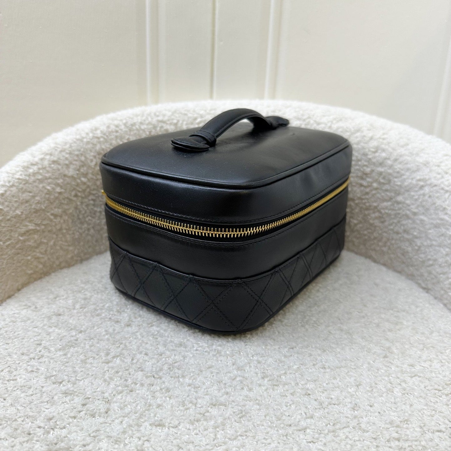 Chanel   Travel Vanity Bag in Black Lambskin 24K GHW