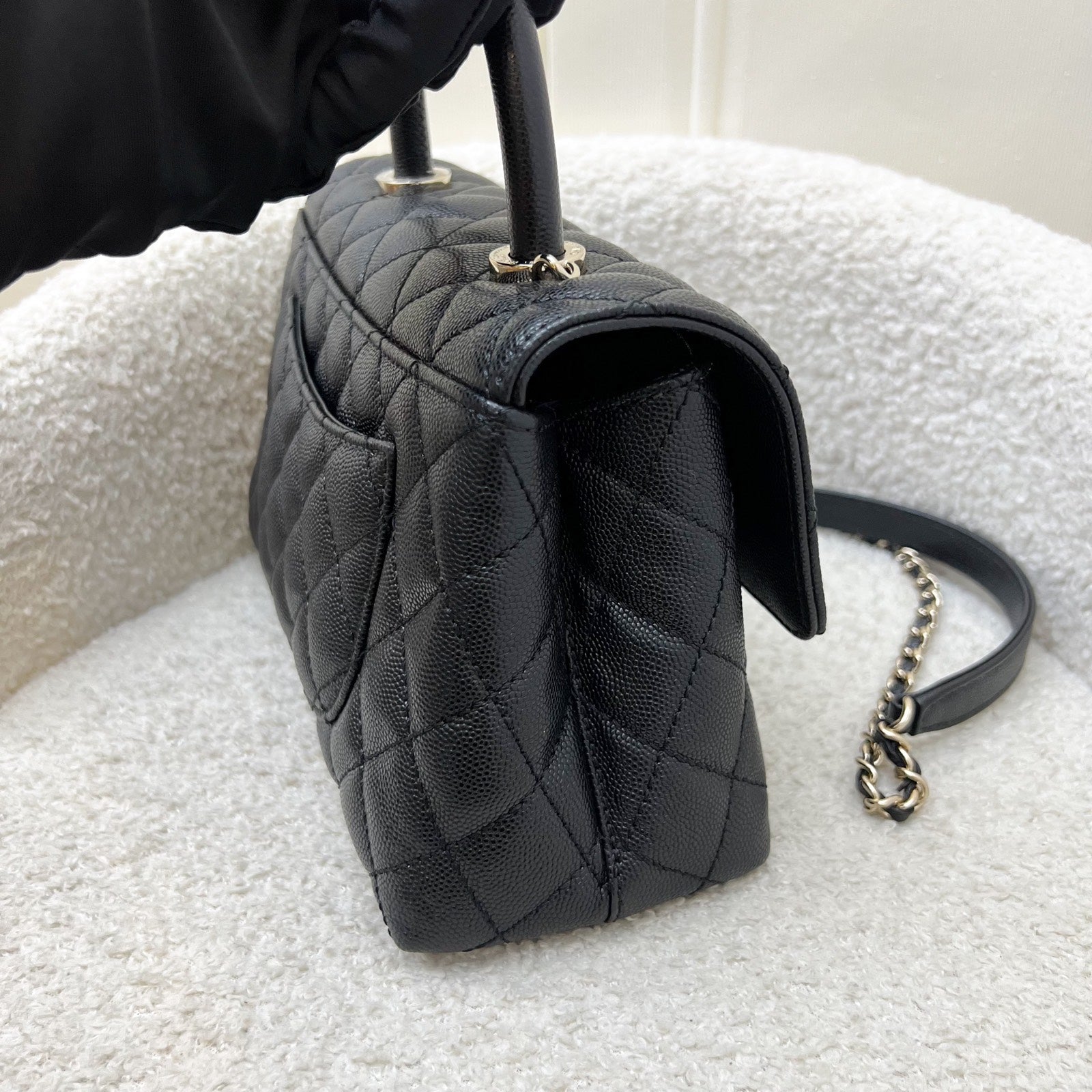 Chanel Small 24Cm Coco Handle Flap In Black Caviar And Lghw ( ) Bag