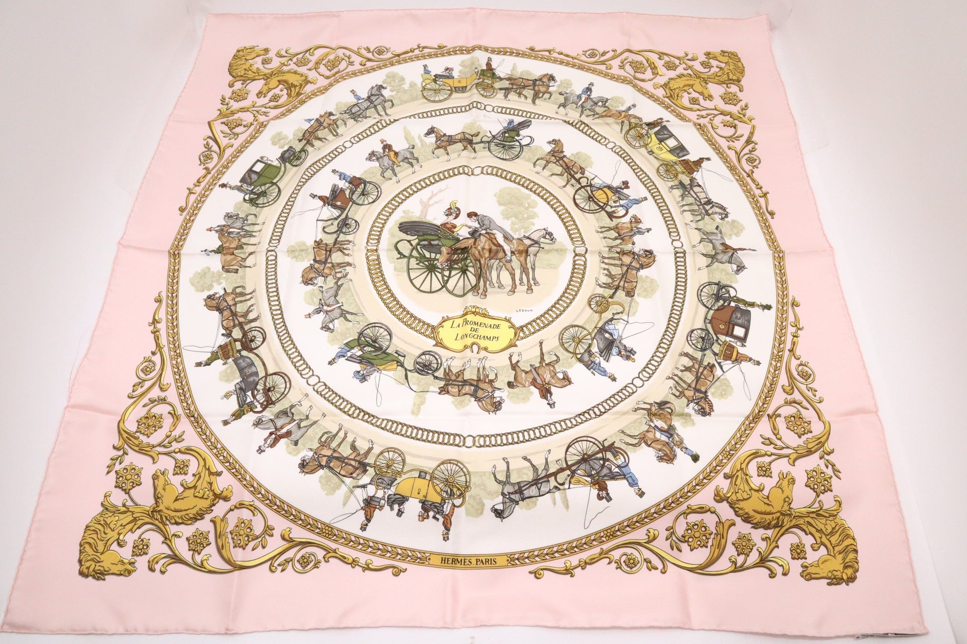 Hermes "La Promenade De Longchamps" Carre In Silk Pink Travel Bag