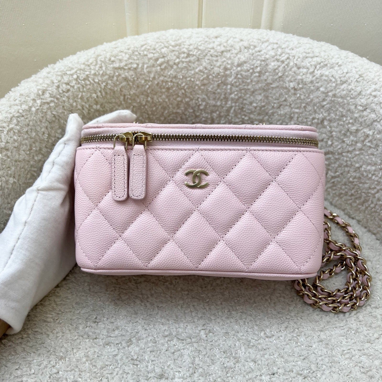 Chanel Small Classic Vanity In 22S Pink Caviar And Lghw ( ) Bag