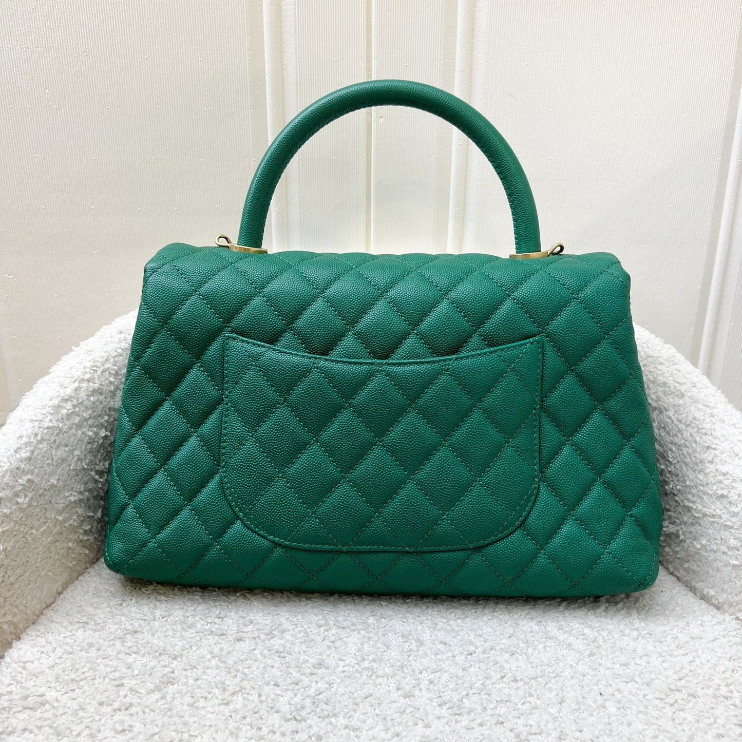 Chanel Medium 29Cm Coco Handle Flap In Green Caviar And Aghw Bag