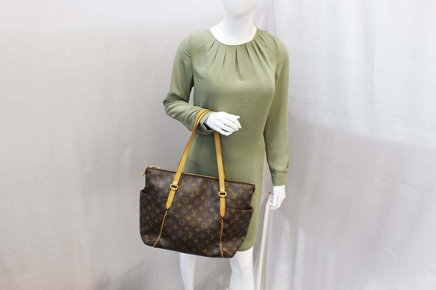 Louis Shoulder Bag Totally Mm Canvas Monogram