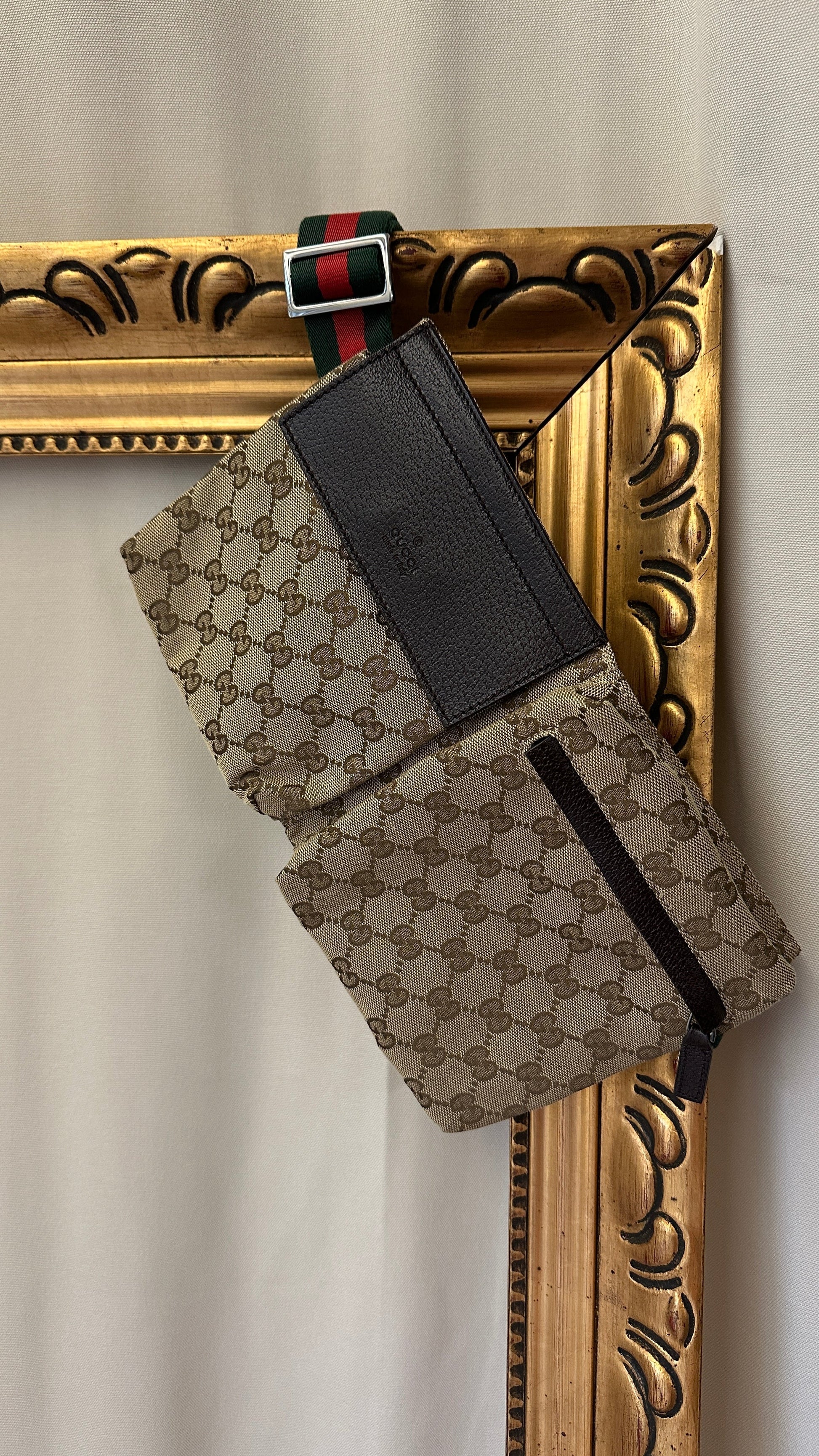 GUCCI Double Pocket Belt Bag Supreme Canvas