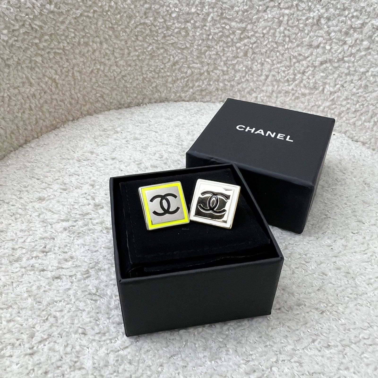 Chanel Pair Of Pins (Brooches) In Shw Bag