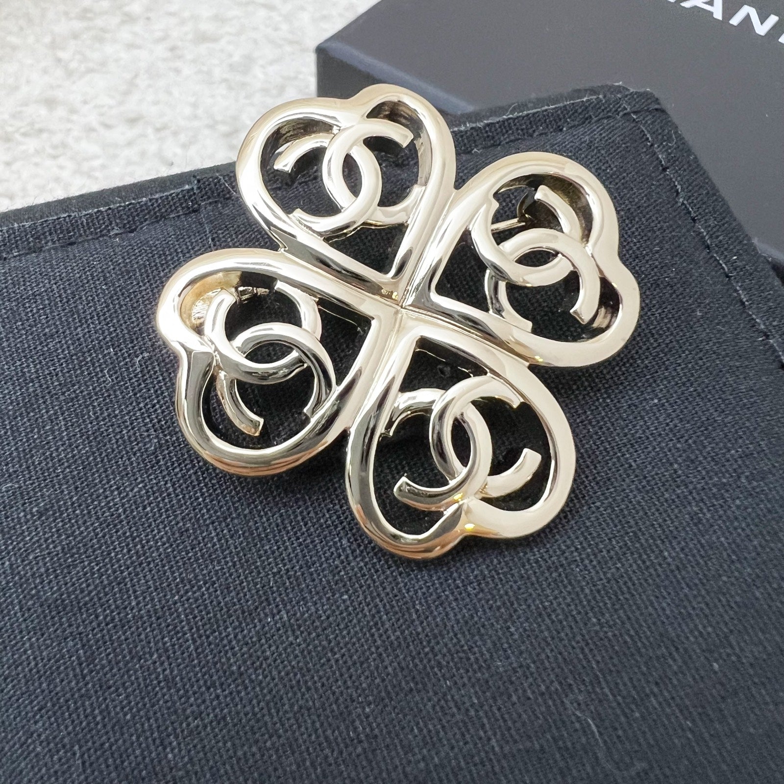 Chanel 22P 4 Hearts Brooch in Lghw