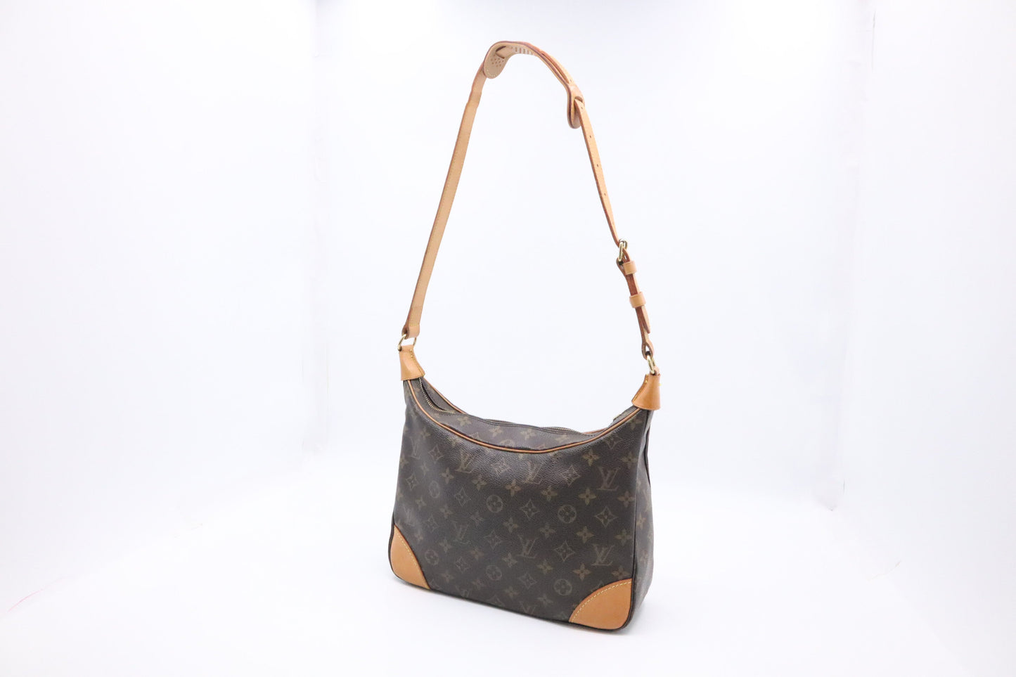 Louis Vuitton Boulogne 30 Monogram Canvas Handbag