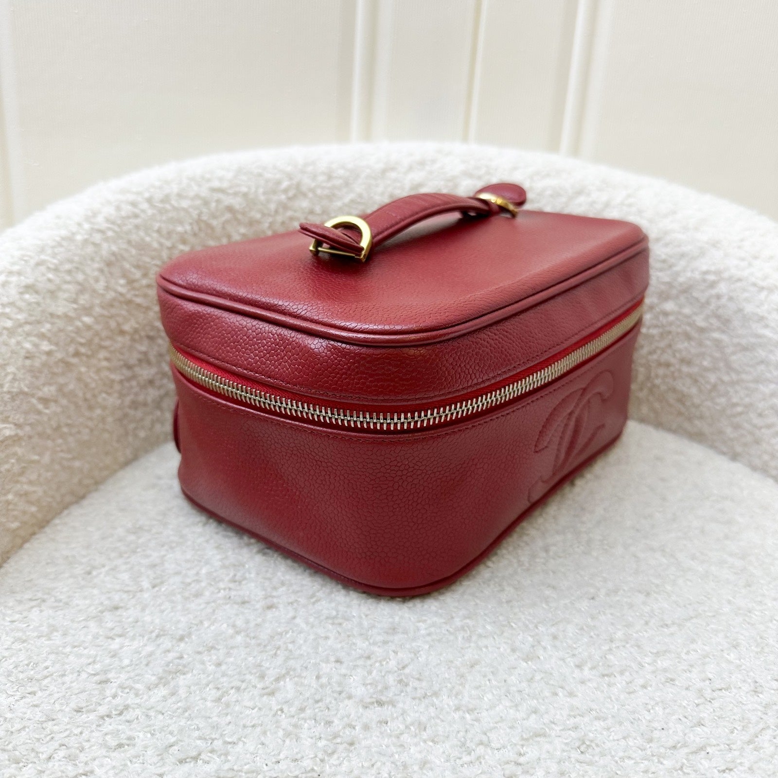 Chanel Vanity Case In Red Caviar And Ghw Bag