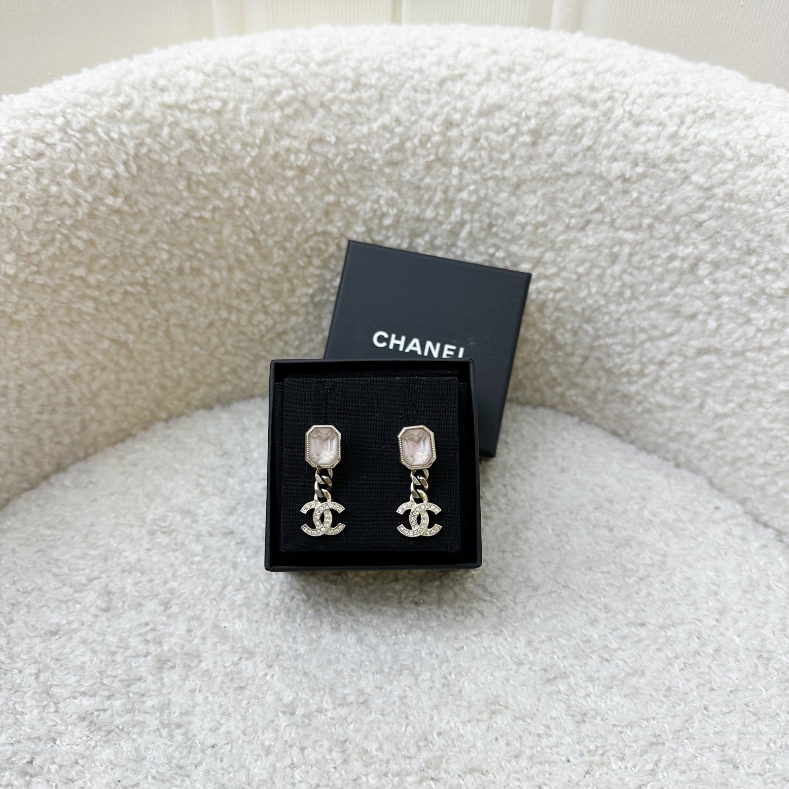 Chanel 22B Lilac Resin with Dangling Crystals Logo Earrings in Aghw
