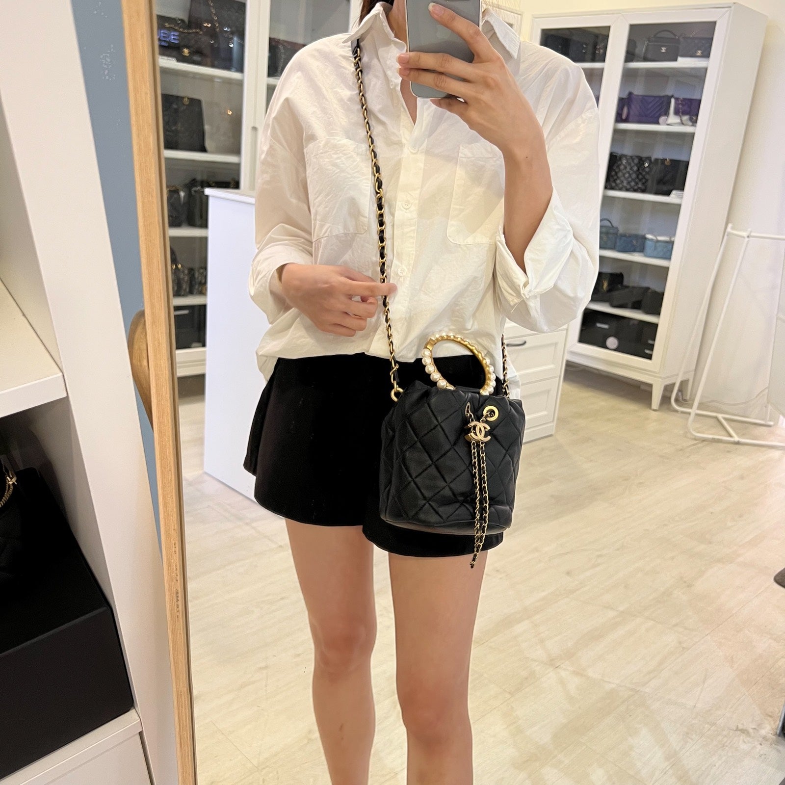 Chanel Pearl Handle Mini Drawstring Bucket Bag in Black Lambskin and Aghw ( )