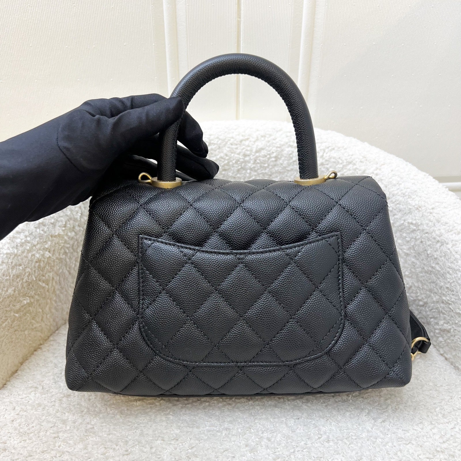 Chanel Small 24Cm Coco Handle Flap In Black Caviar And Aghw ( ) Bag