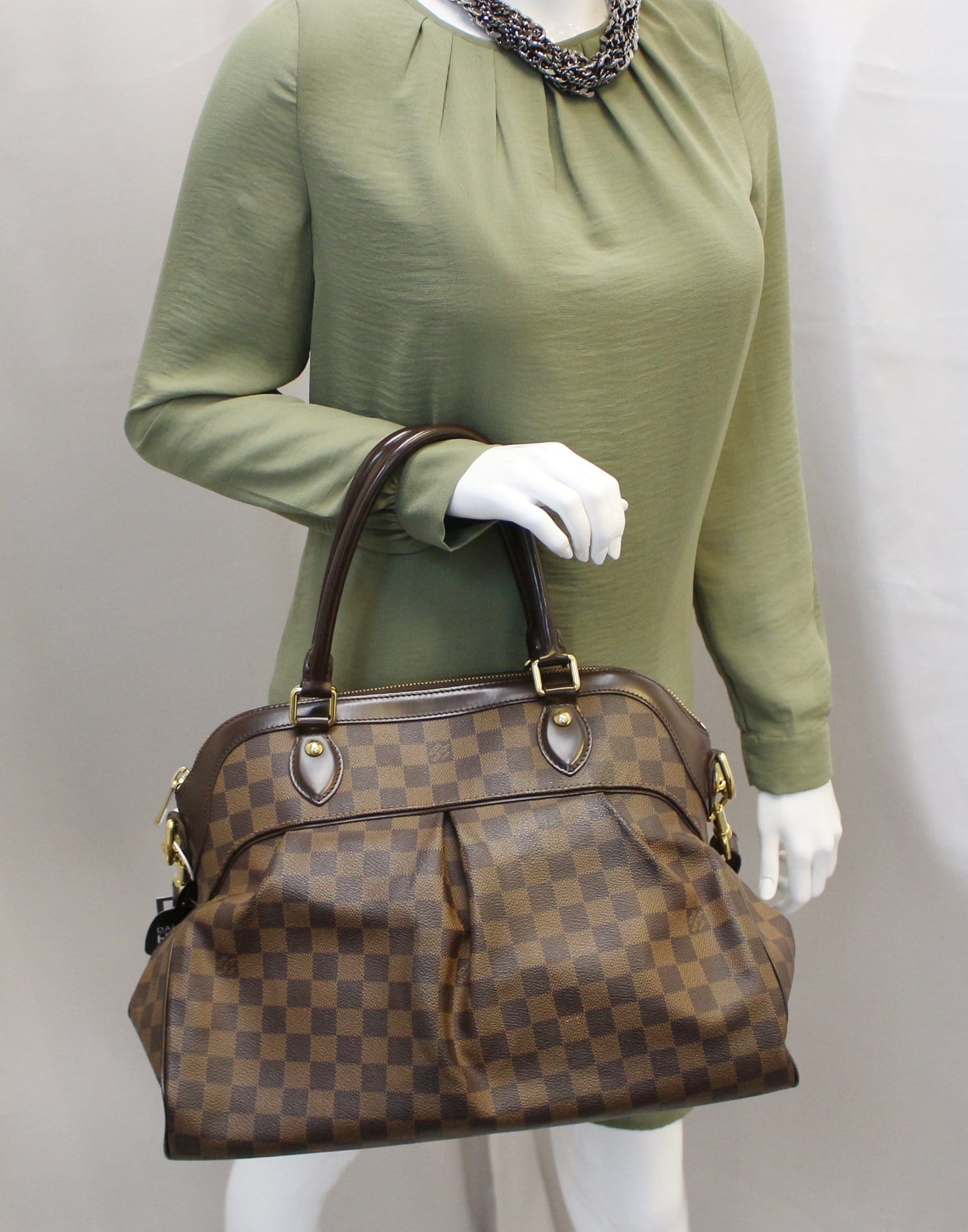 Louis Damier Ebene Trevi Gm Shoulder Bag Brown