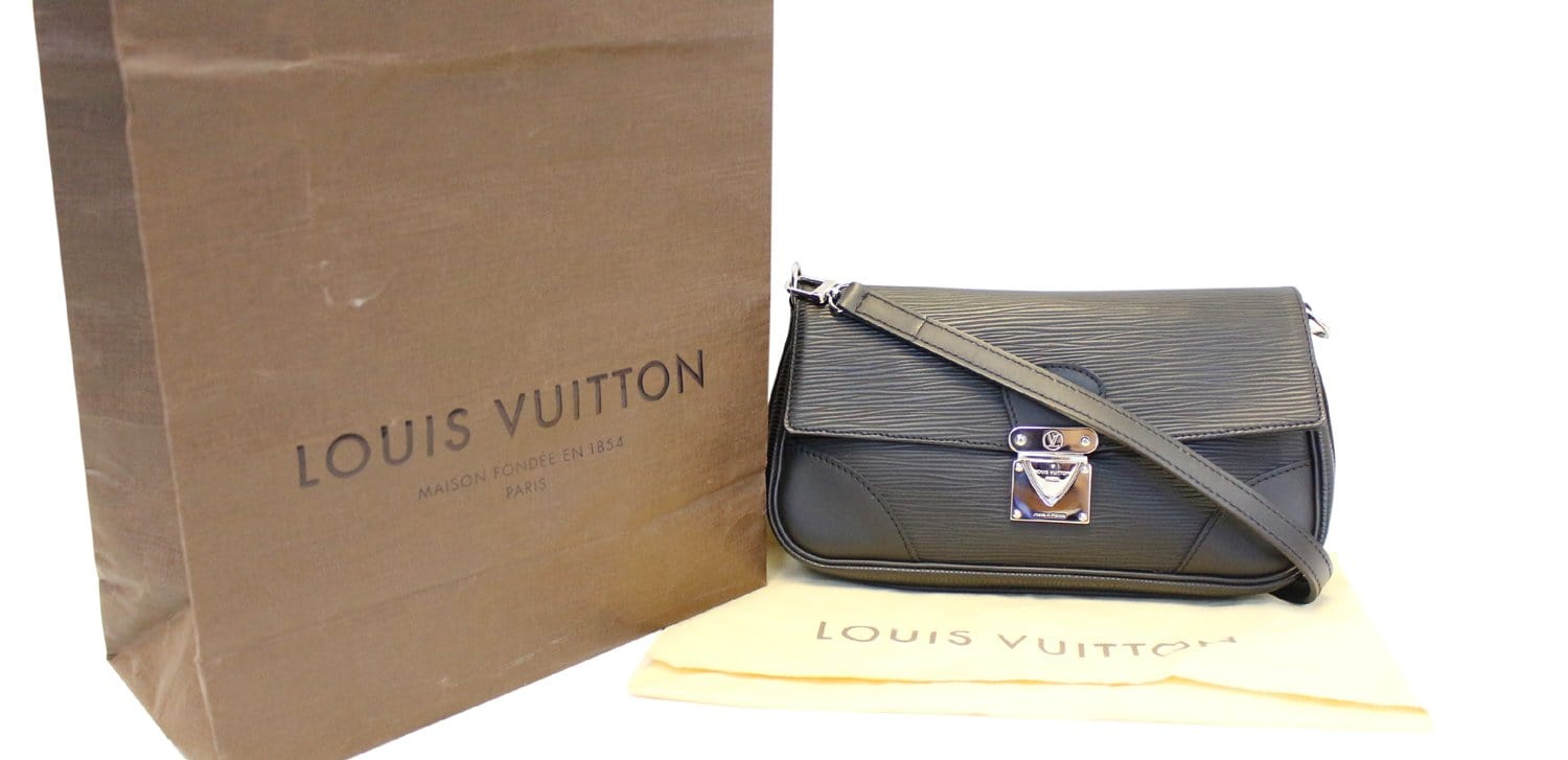 Louis Epi Segur Pochette Bag Leather Black Shoulder Bag