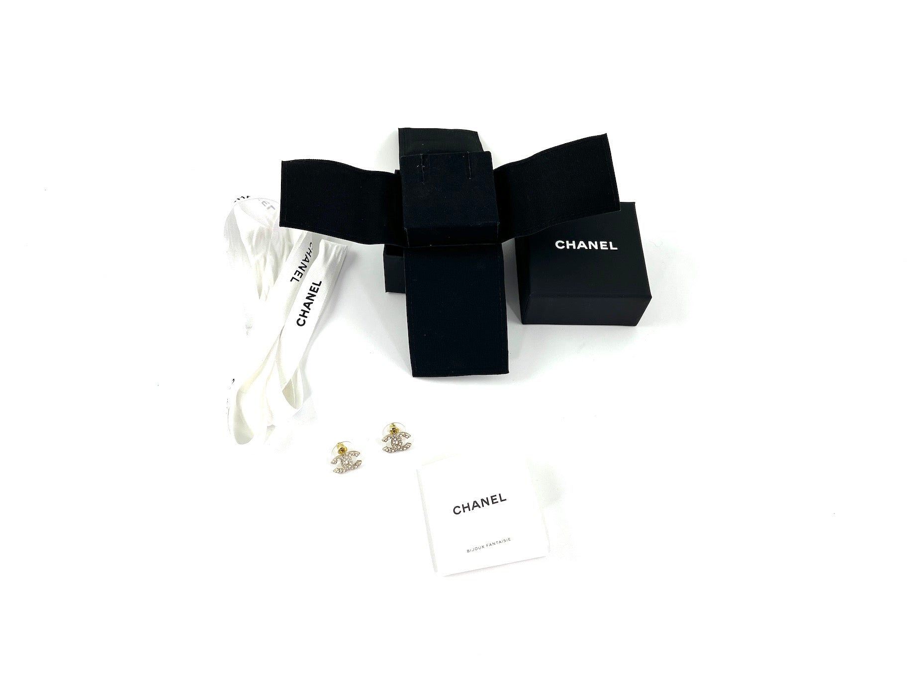 Chanel New Faux Pearl Strass Cc Stud Earrings