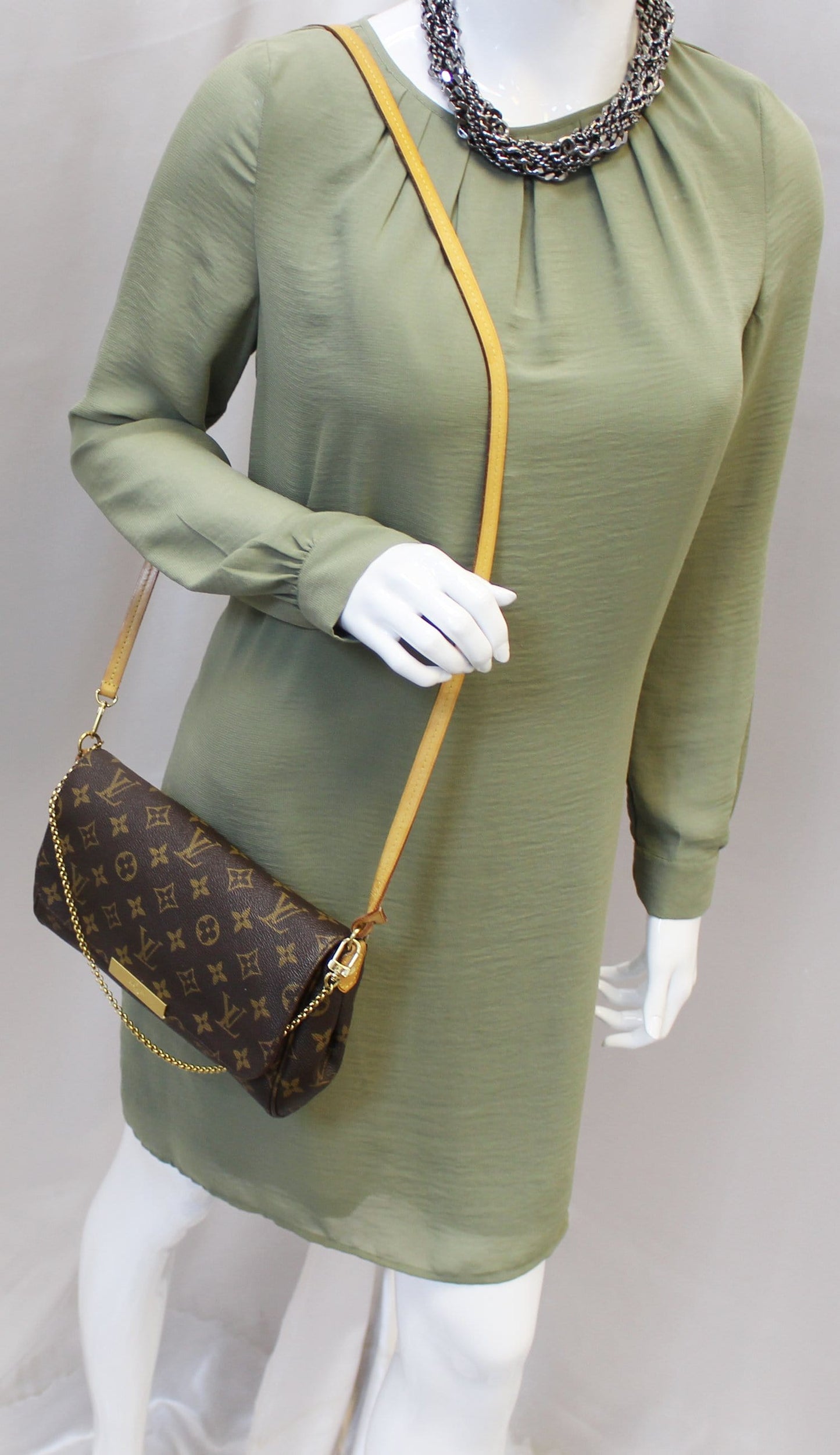 Louis Favorite Mm Shoulder Crossbody Bag Canvas Monogram