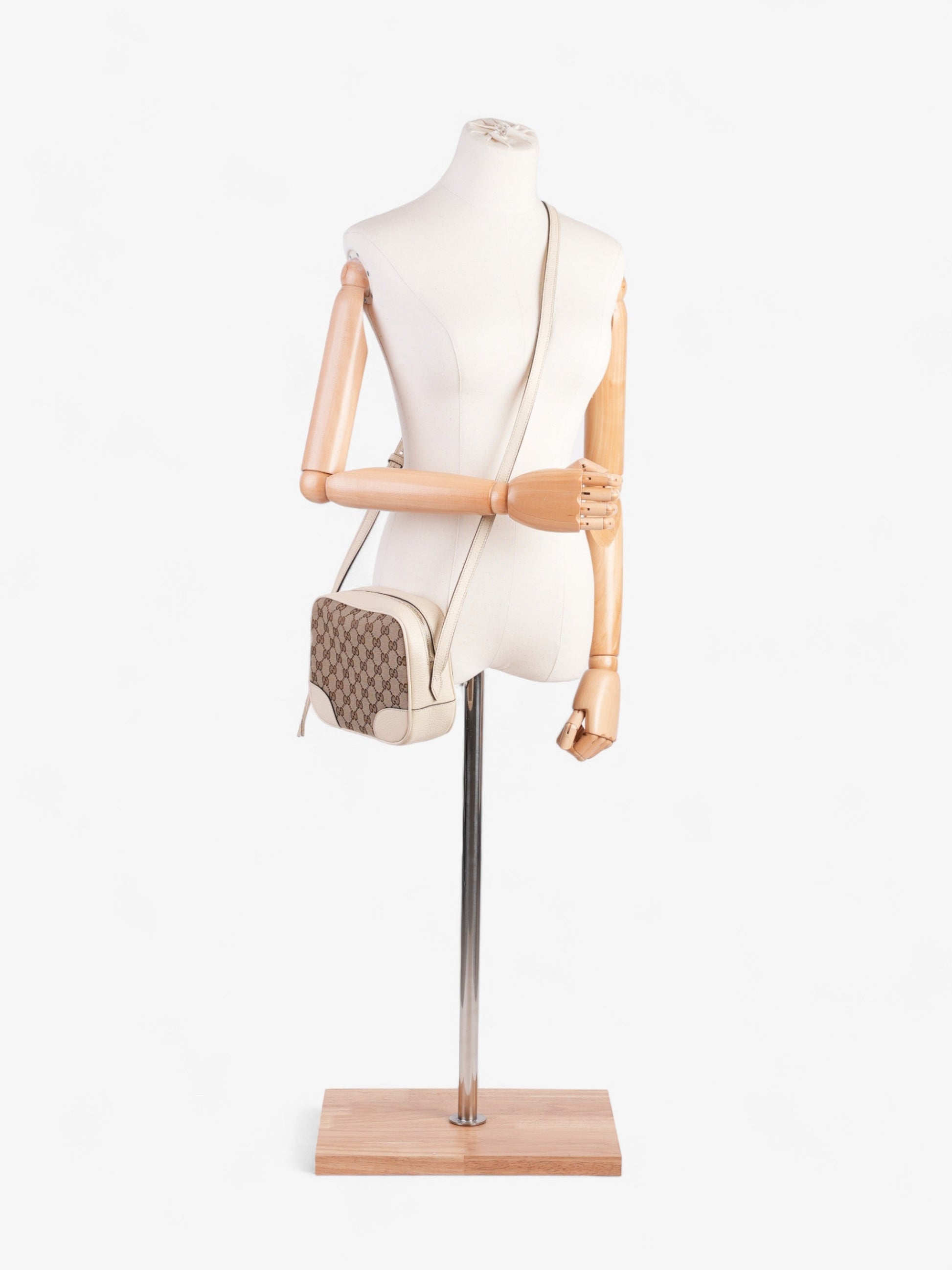 Gucci Bree And Ebony Supreme Crossbody Bag Canvas Beige Cream Canvas