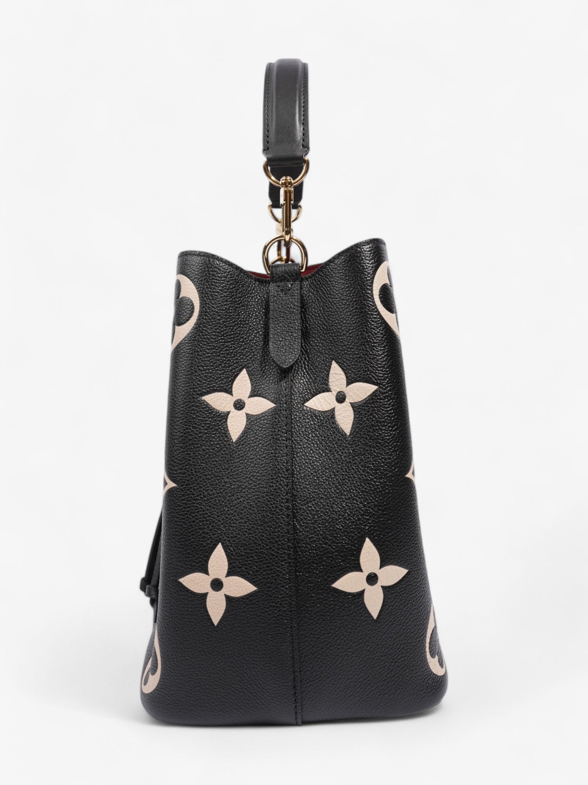 Louis Vuitton NeoNoe MM Monogram Empreinte Leather Handbag