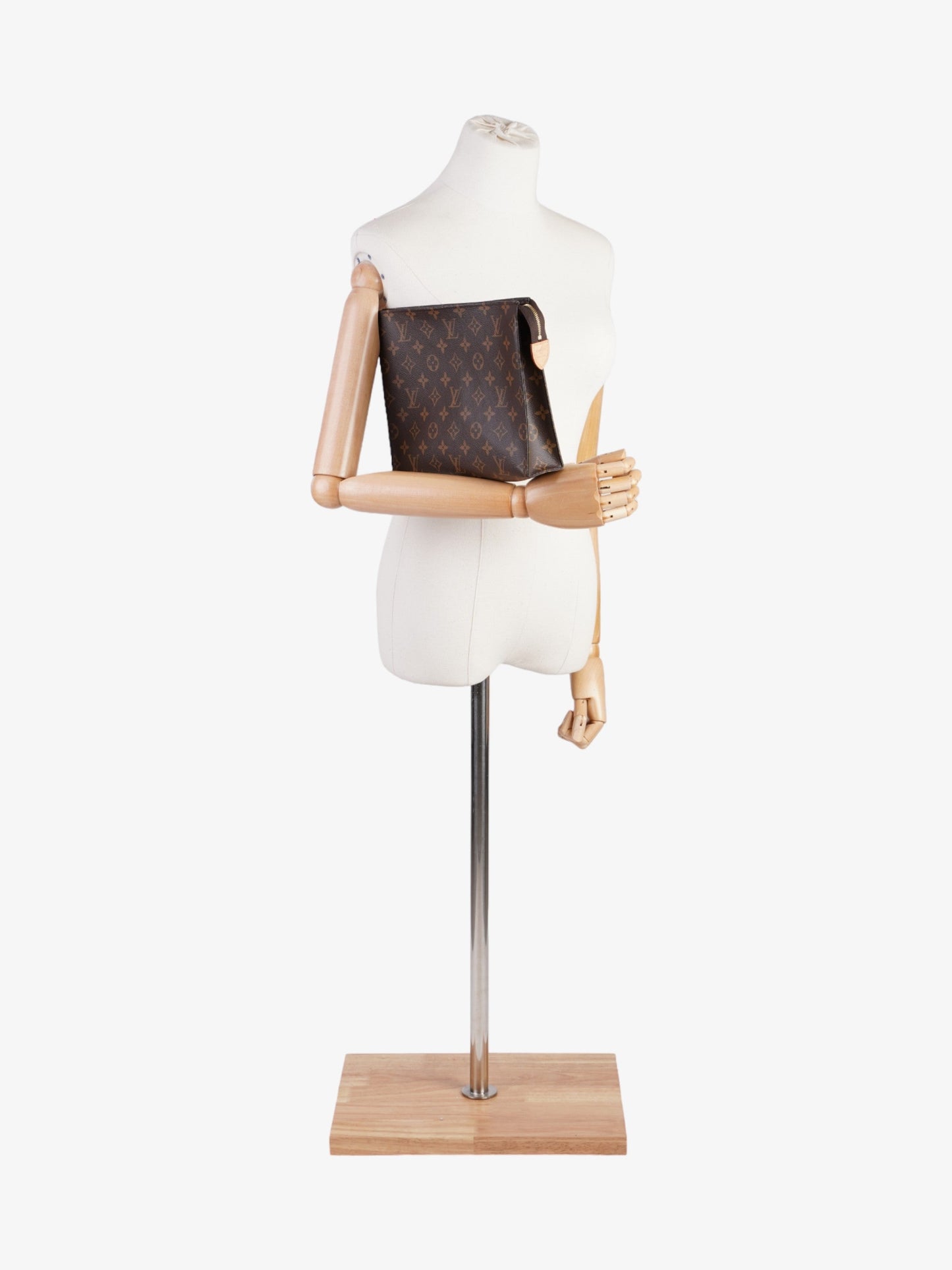 Louis Vuitton Toiletry 26 Coated Monogram Canvas Coated Canvas Apparel Canvas 2