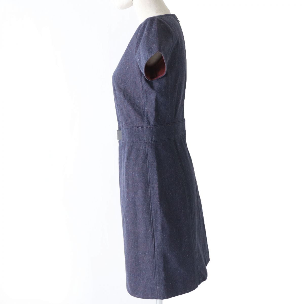 One Piece Main: Cotton, Part: , Lining: Leather Travel Bag