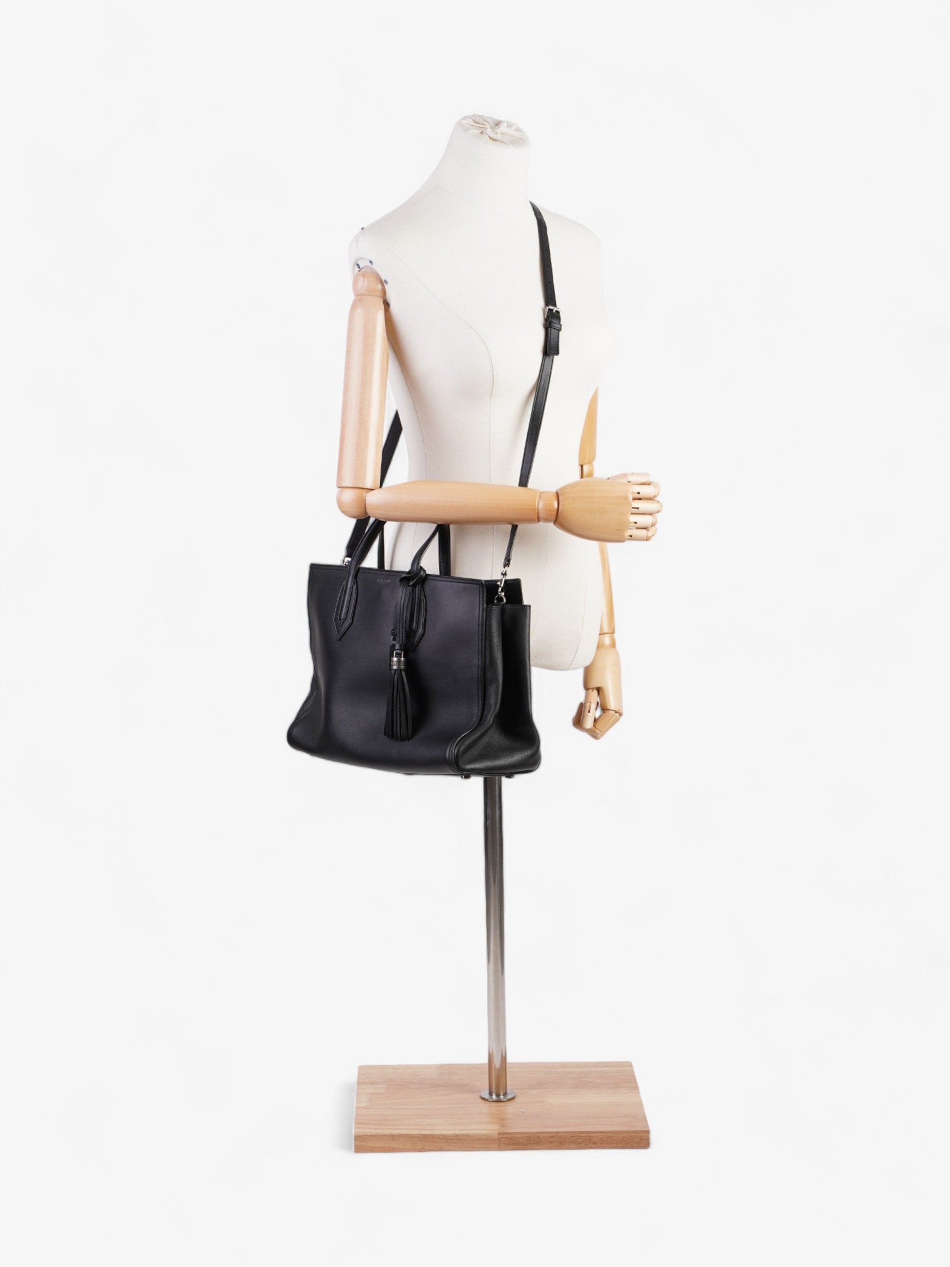 YSL Saint Laurent Amber Tote Leather Black Medium Shoulder Bag