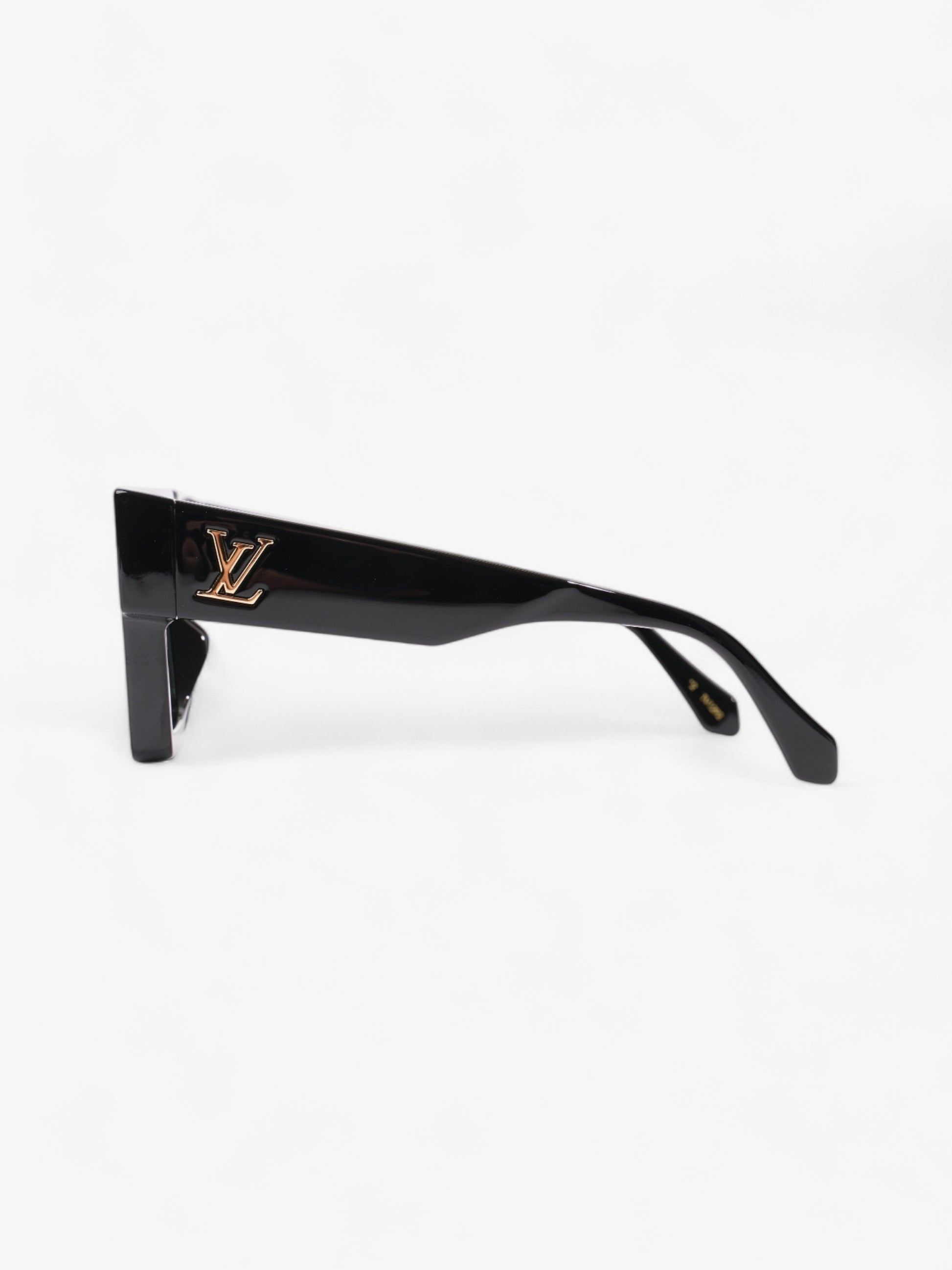 Louis Vuitton Cyclone Glasses Acetate Black White Gold Sunglasses