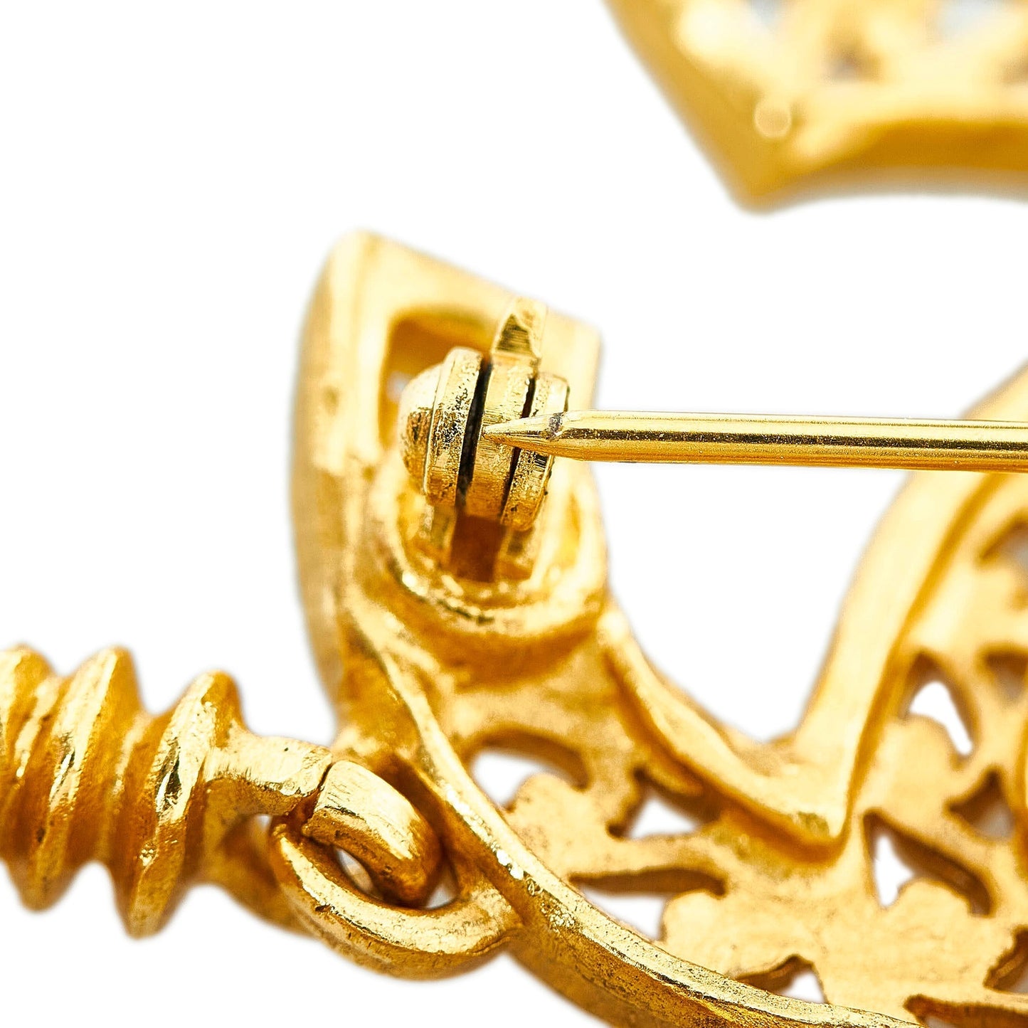 Gold Chanel CC Brooch