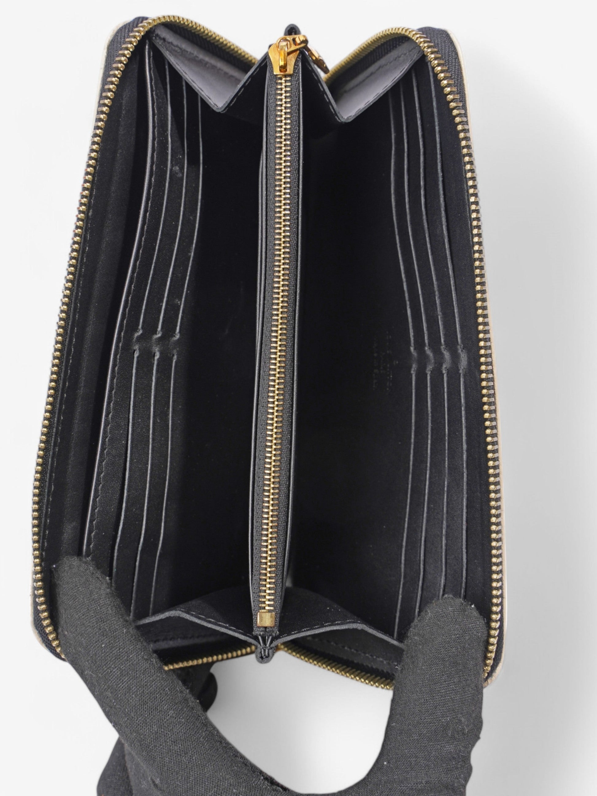 Louis Vuitton Suhali Zippy Black Gold Leather Wallet Case