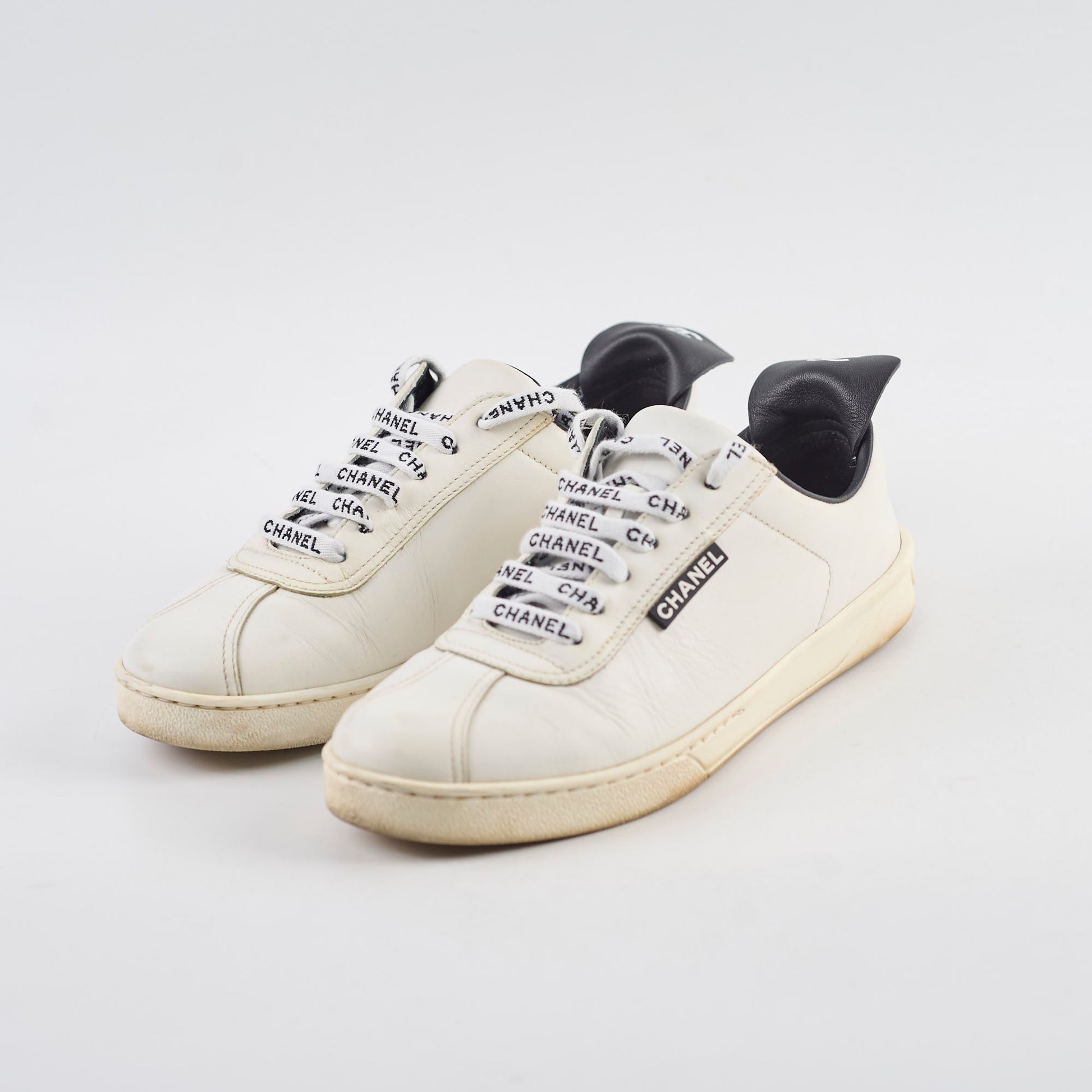 Chanel Sneakers White Size 37
