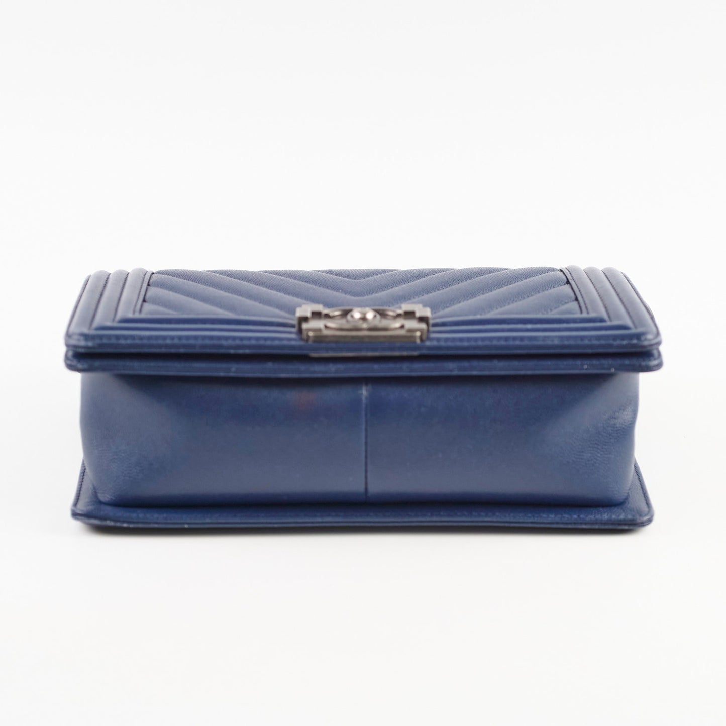 Chanel Boy Old Medium Chevron Navy Caviar (24 Series)