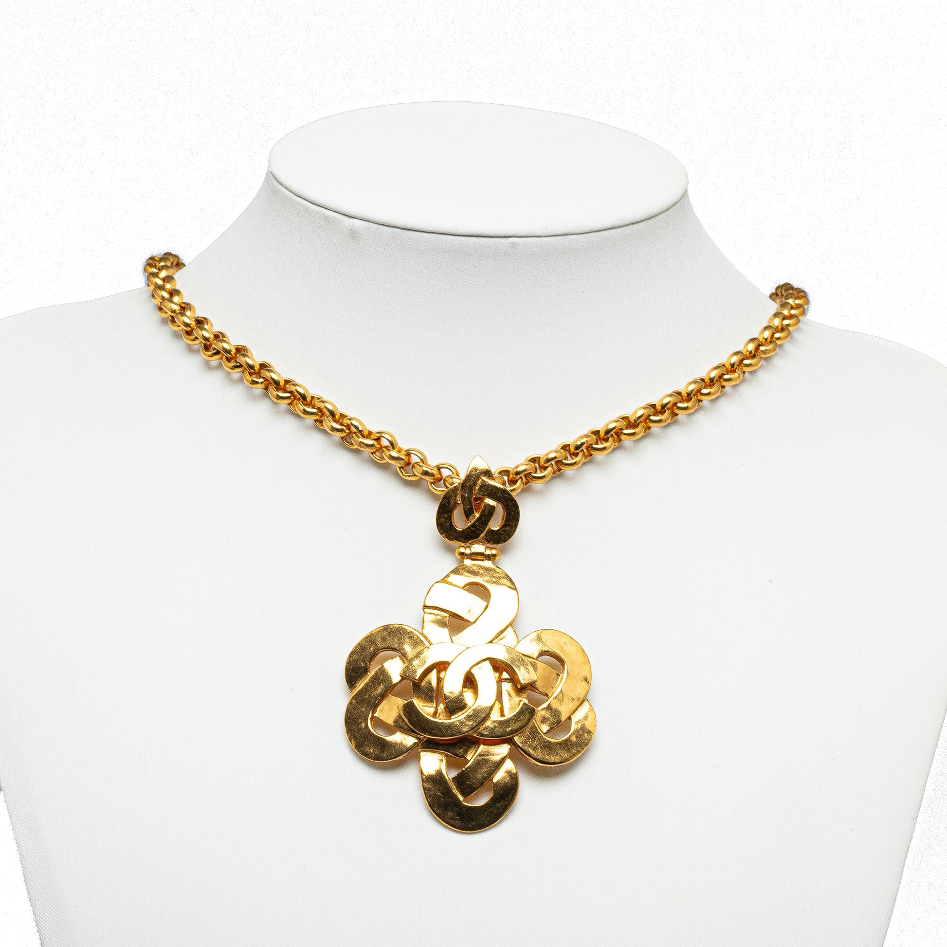 CHANEL CC Pendant Necklace Costume Necklace