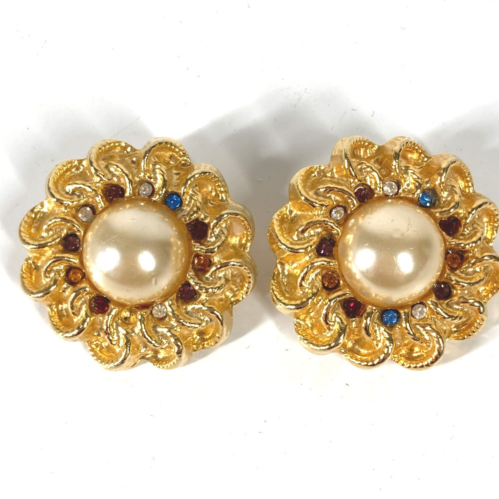 Chanel Pierce s Gold Jewelry