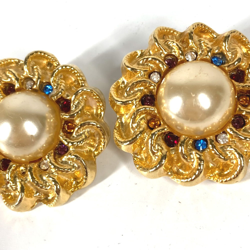 Chanel Pierce s Gold Jewelry