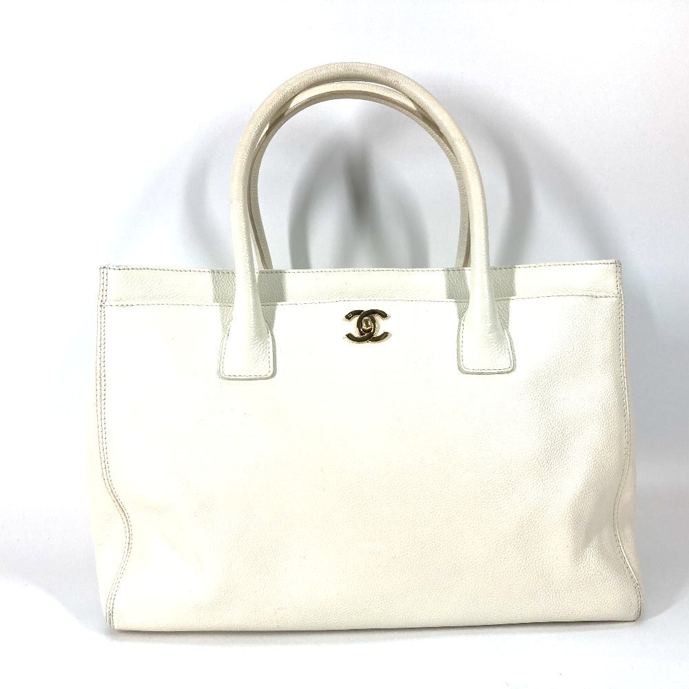 Chanel Caviar skin type Executive White Tote Bag
