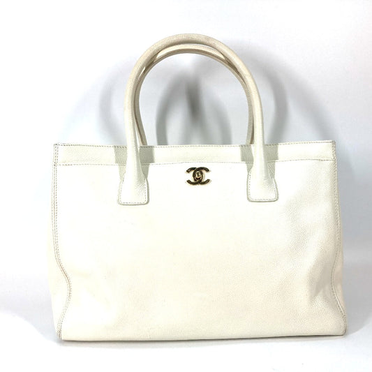 Chanel Caviar skin type Executive White Tote Bag