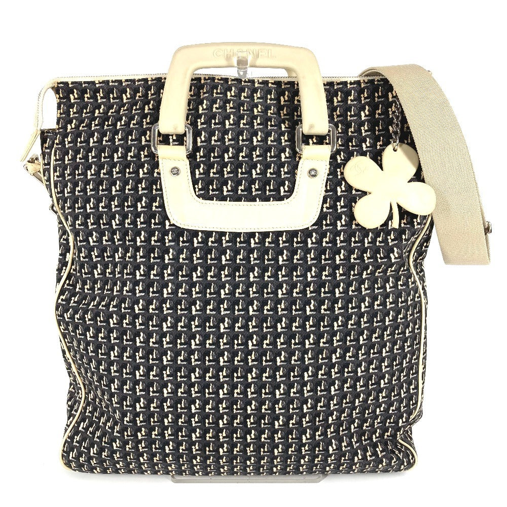 Chanel Clover logo Black Canvas Leather Shoulder Bag