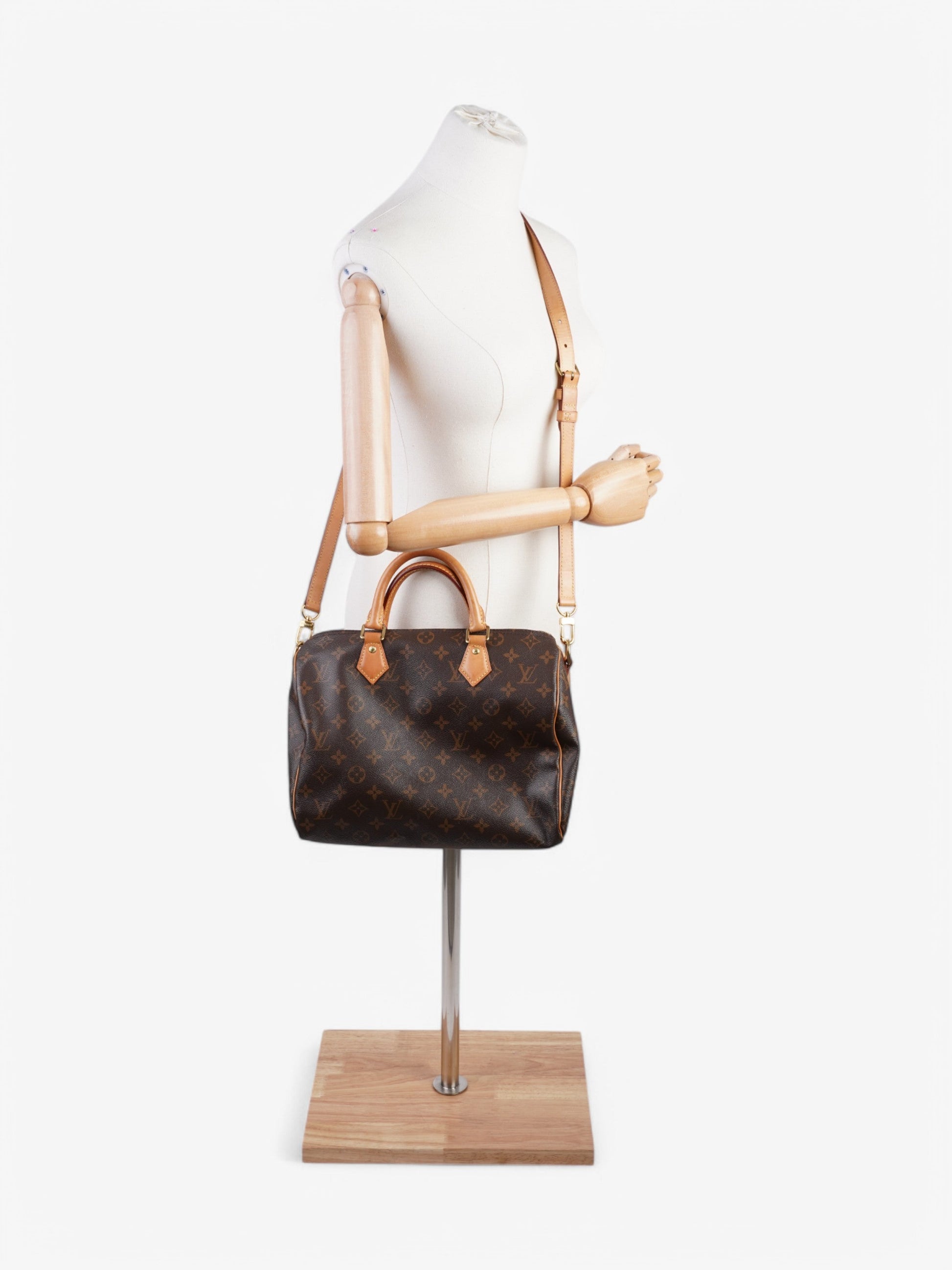 Louis Vuitton Speedy Bandoulière Coated 30 Monogram Canvas Coated Canvas Apparel
