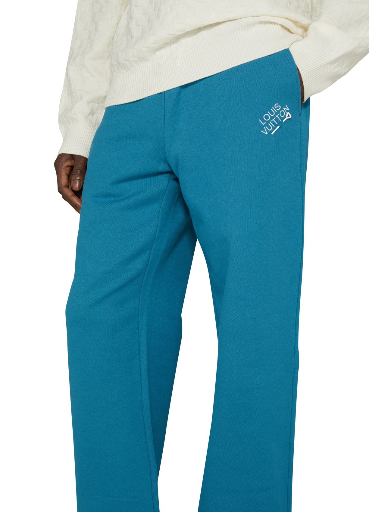 Louis Vuitton PIN LOGO Apparel