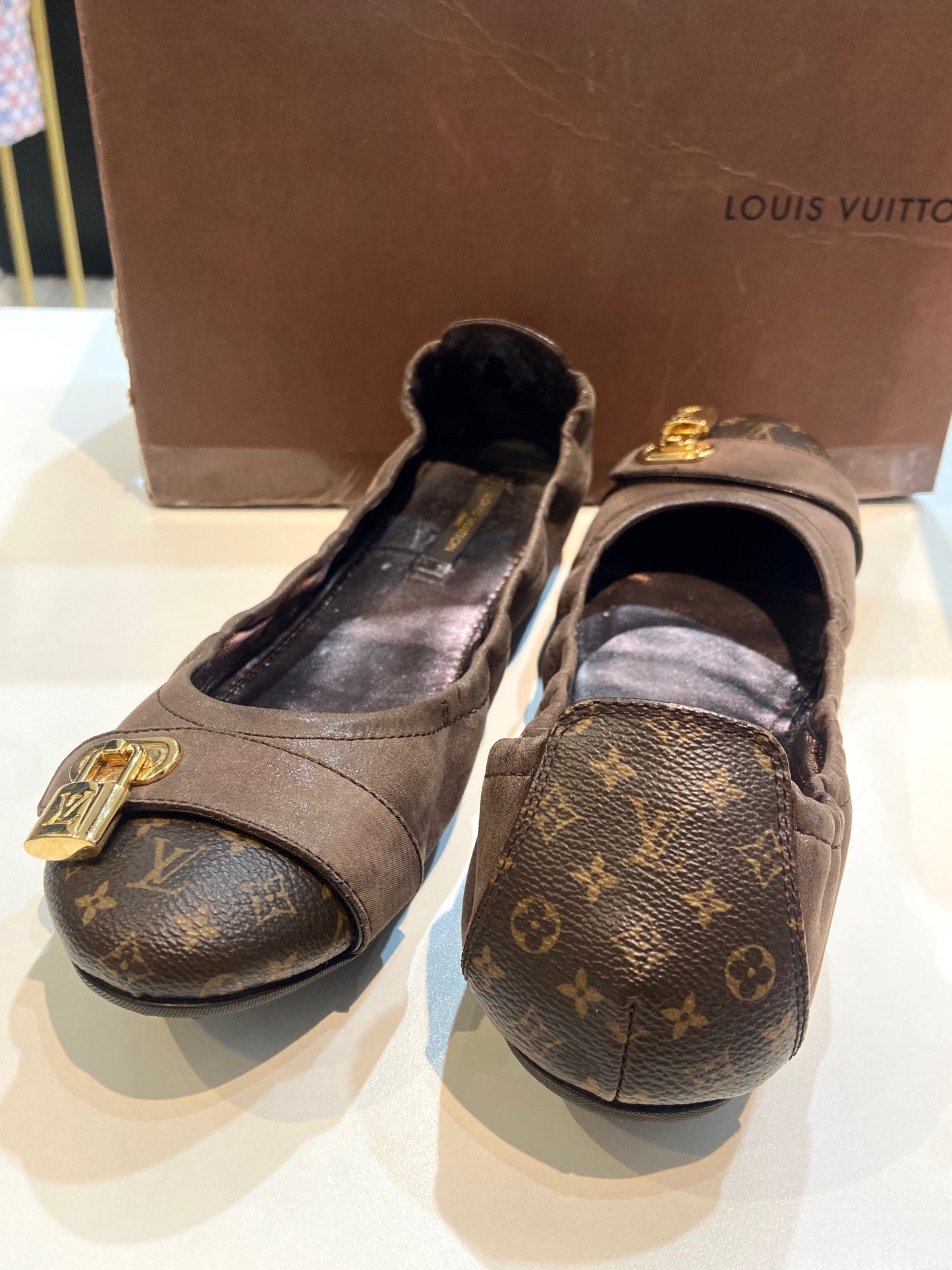 Louis Vuitton LUCKY FLATS Monogram Shoes