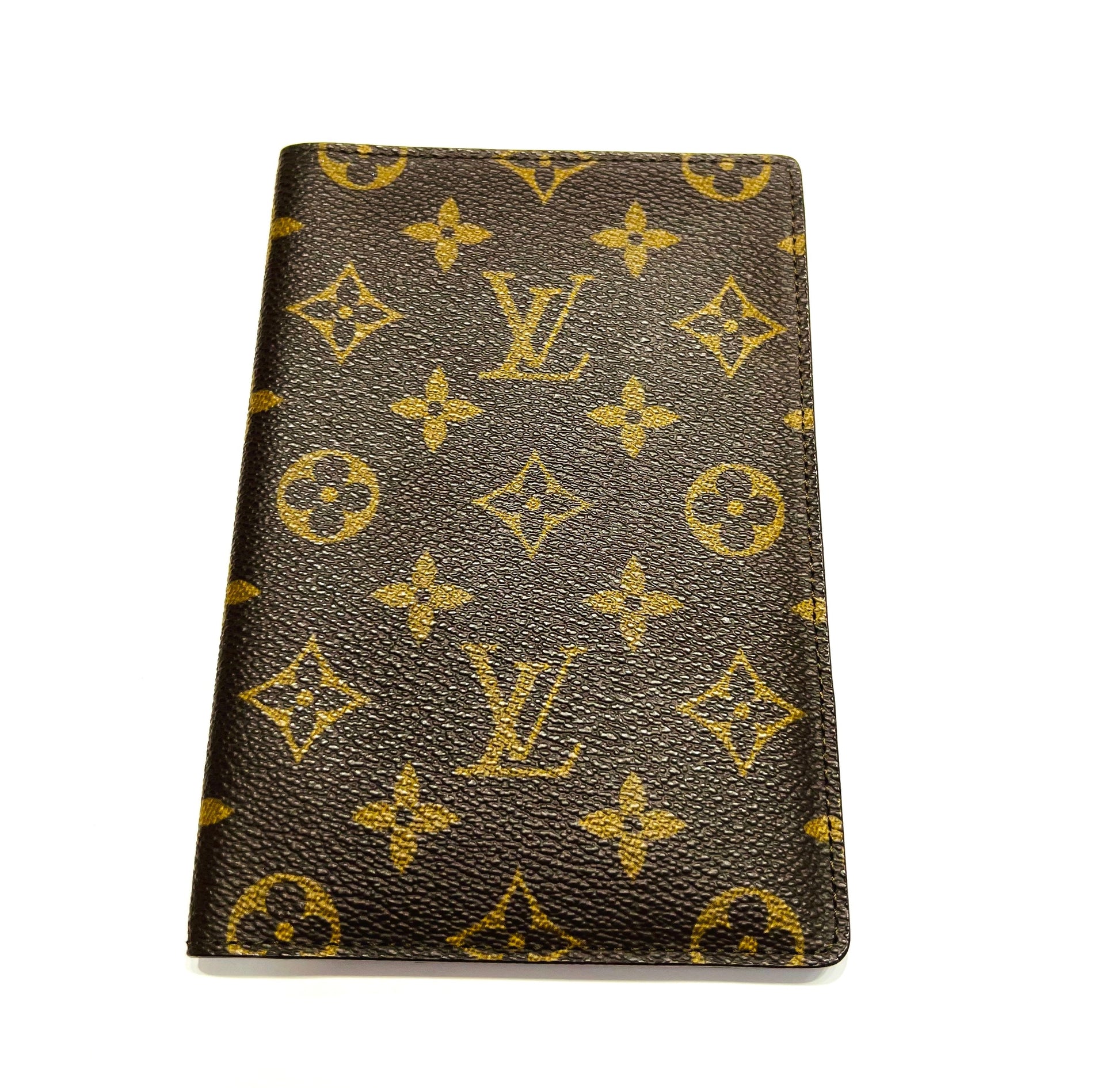 Louis Vuitton PASSPORT COVER Monogram Wallet Case