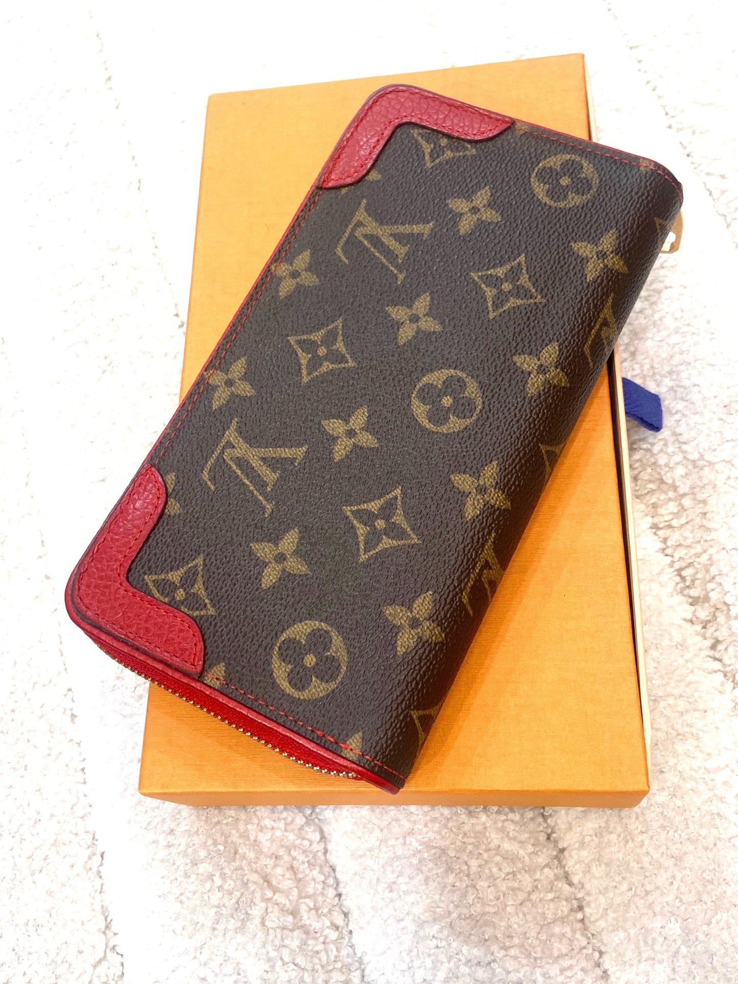 Louis Vuitton RETIRO ZIPPY CHERRY Monogram Wallet Case