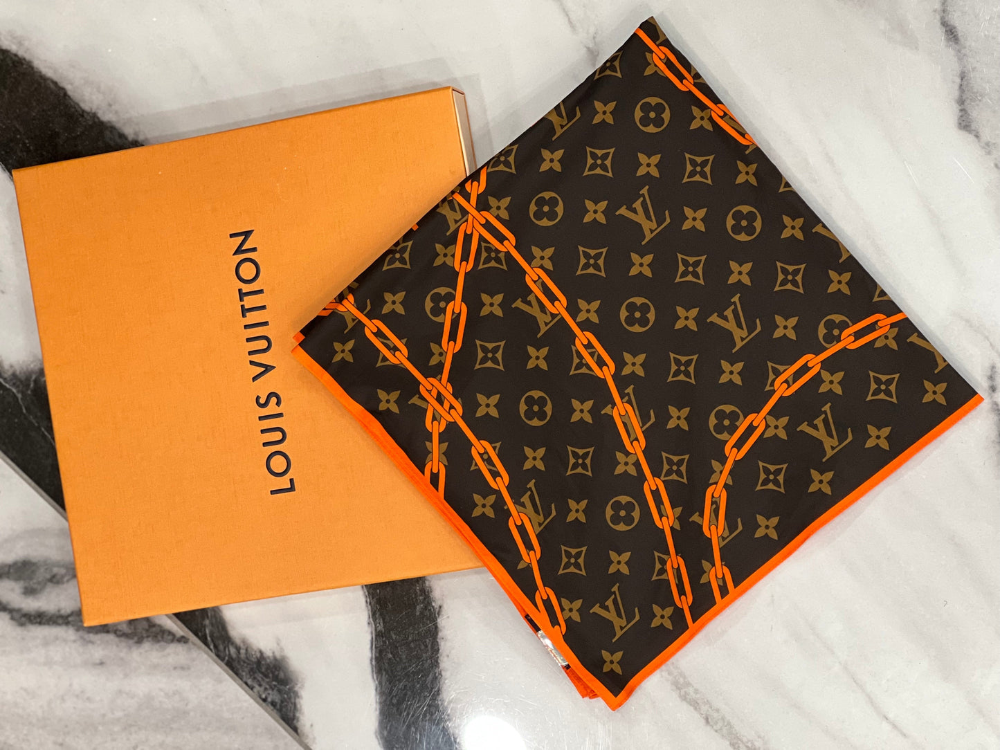 Louis Vuitton SOLAR RAY BANDANA SCARF Monogram