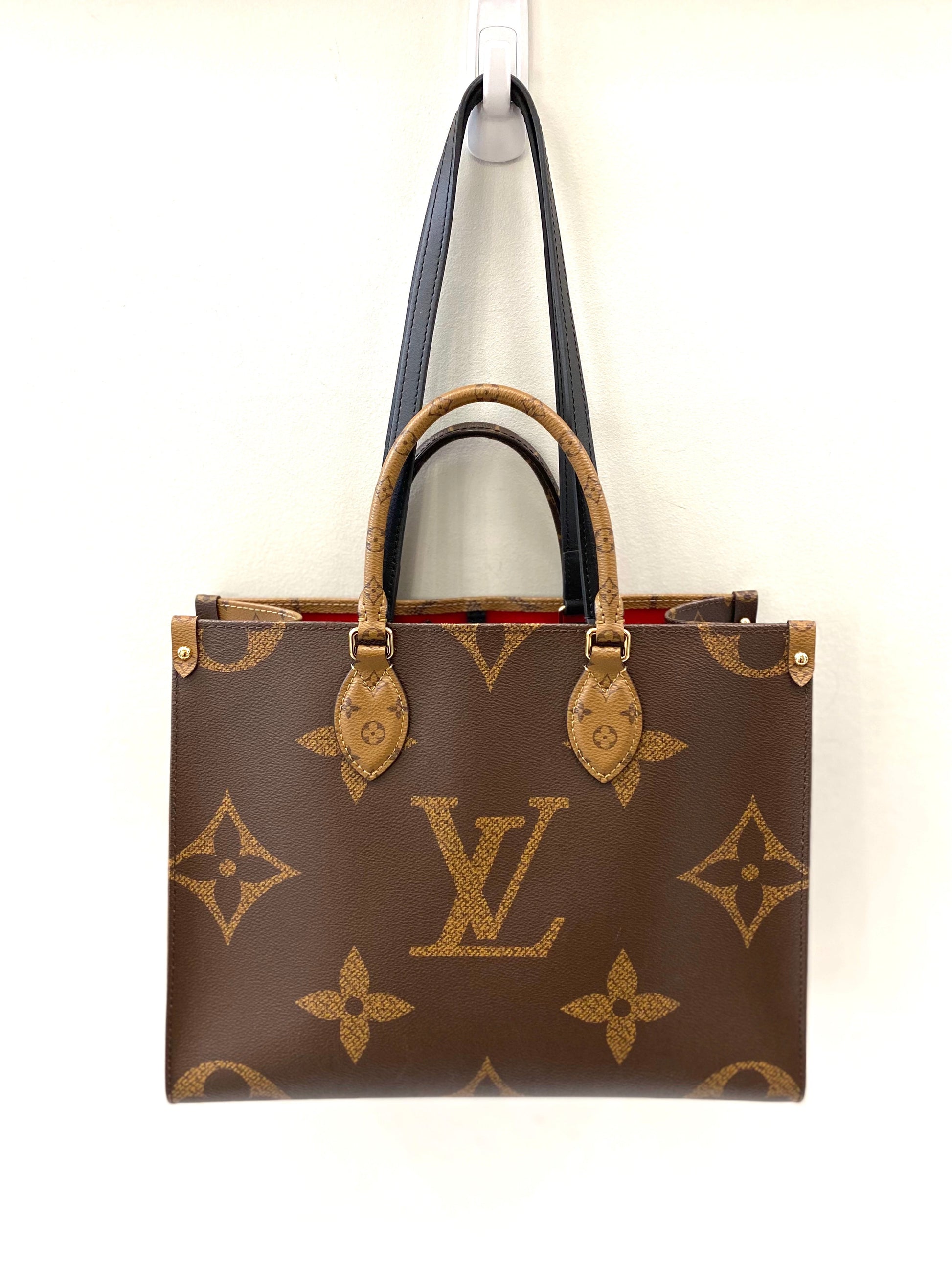 Louis Vuitton REVERSE GIANT ON GO Monogram Tote Bag