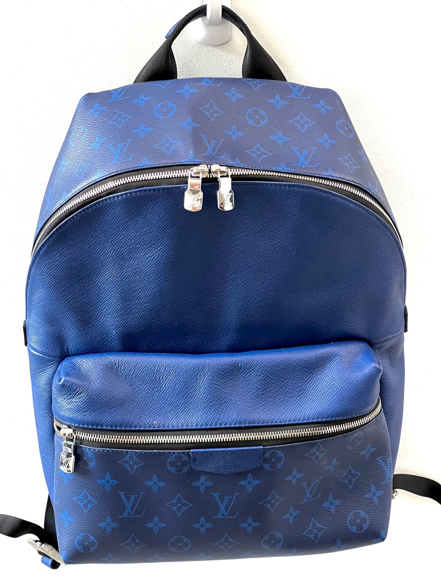 Louis Vuitton TAIGA BACKPACK Leather