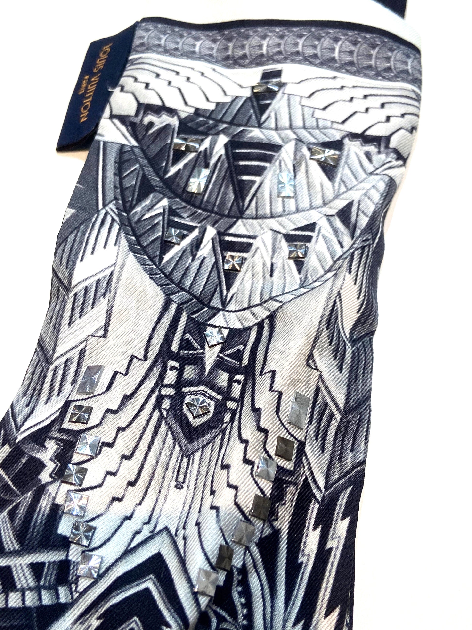 Louis Vuitton NY ART DECO SILK SCARF Monogram